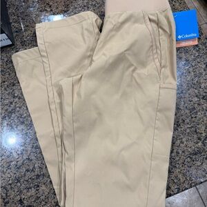 Columbia Women’s Light Tan Pants